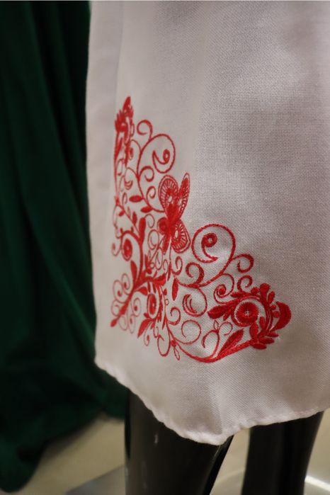 Дитячі моделі вишиванок -суконь на вік 8-10 років