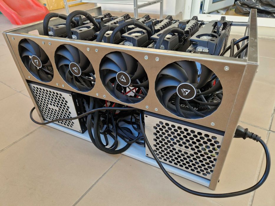2 Rigs de mineração com 6 3080Ti's