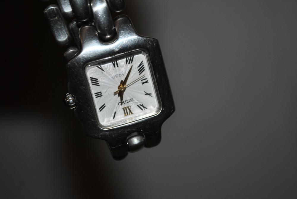 Часы женские Seiko Vivace 1n01-5b30 Японский мех-зм 1no1-1e88 r 2 SQ50