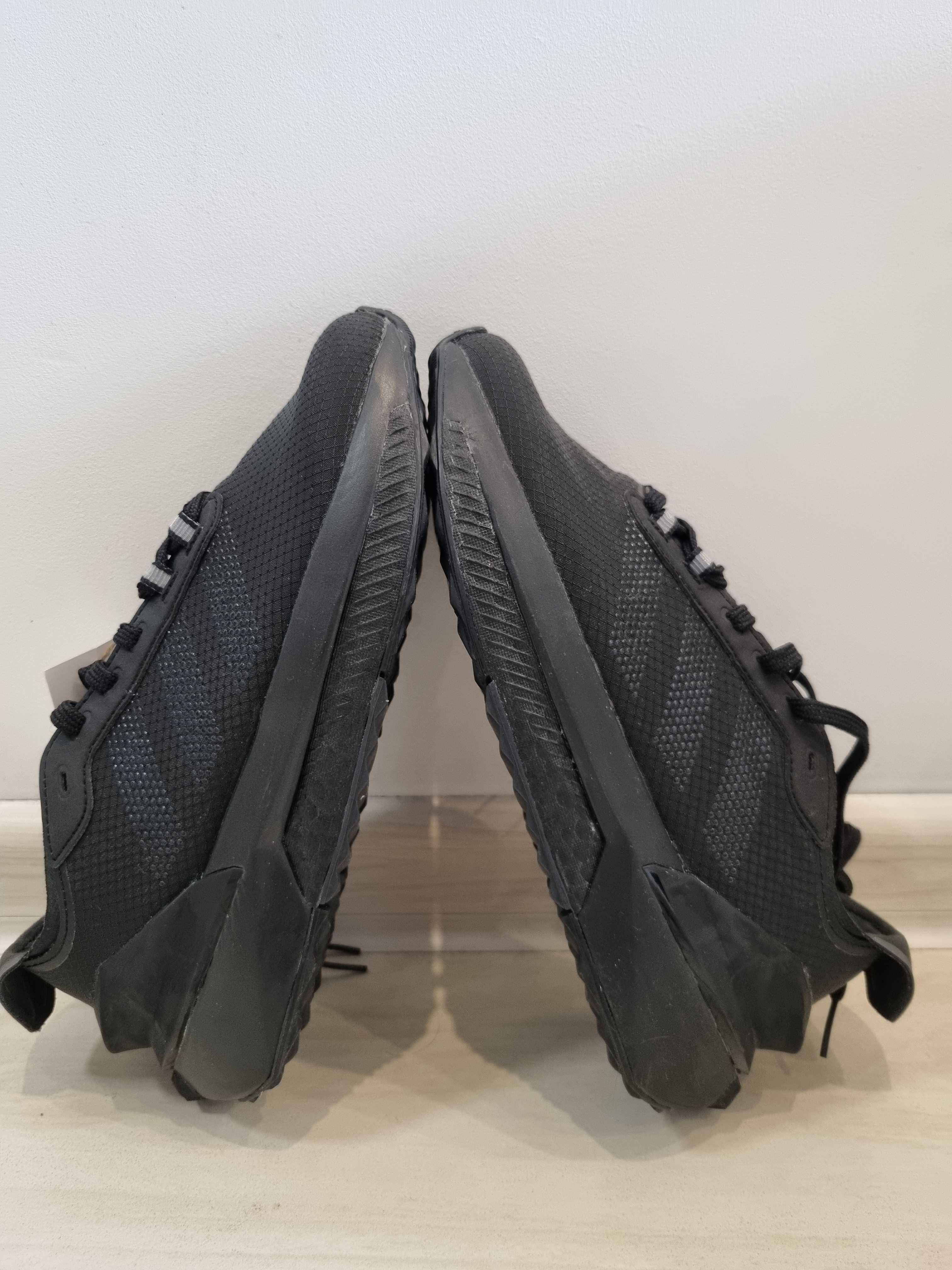 Buty adidas Avryn IG0124 Black rozmiar 35 1/2