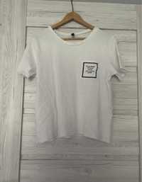 Biała koszulka z kieszonką Sinsay rozmiar XL