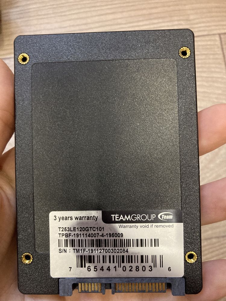 SSD диск на 120gb