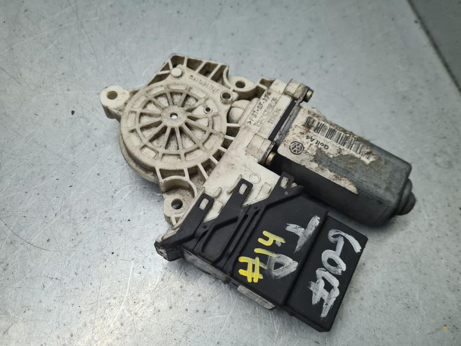 Motor vidro trás direito VOLKSWAGEN Golf IV (1J1)