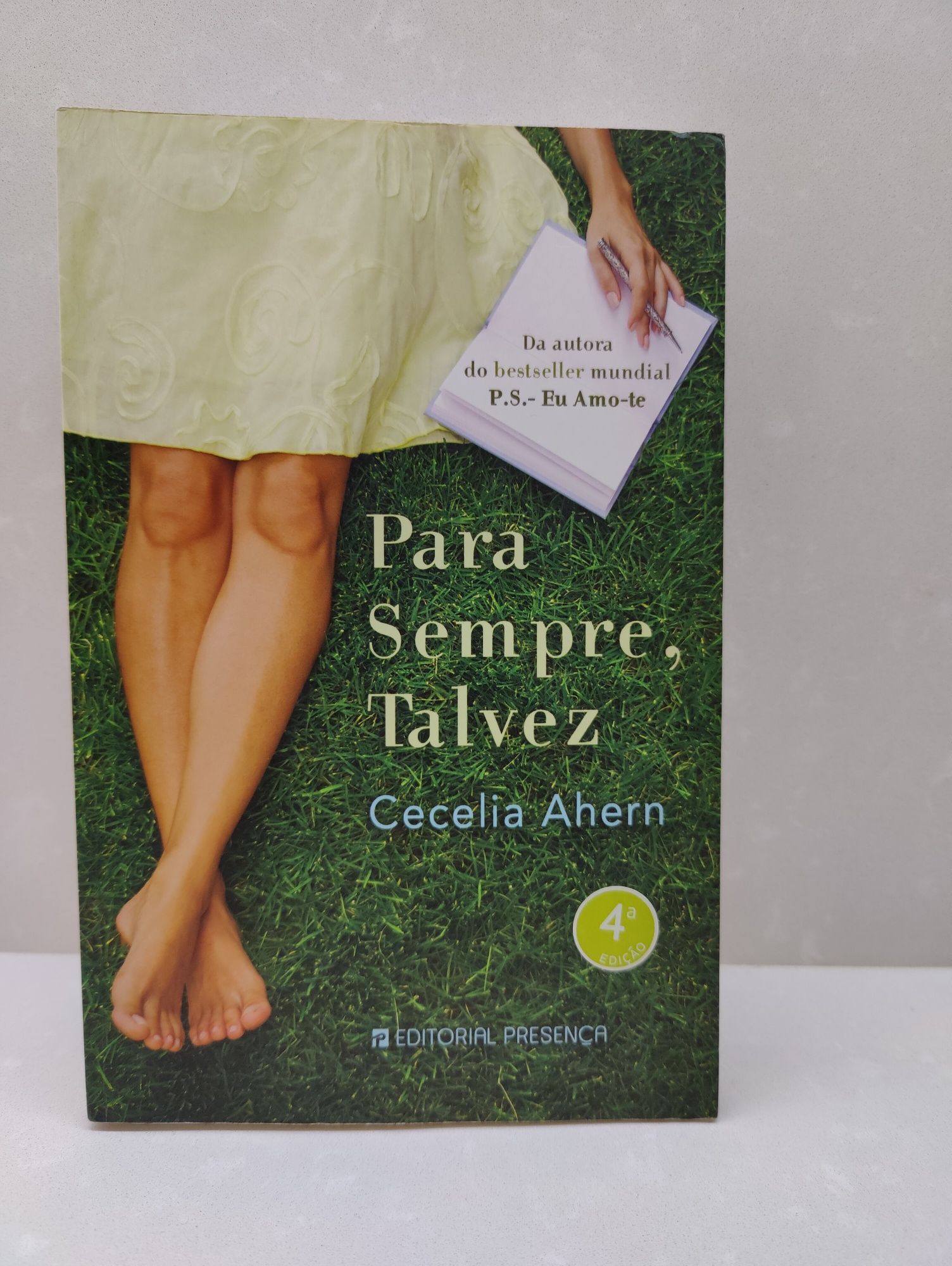 Livro "Para sempre, talvez"