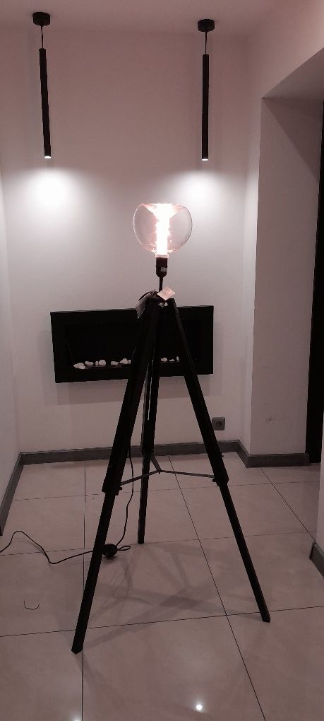 Nowa lampa stojąca trójnóg/sztaluga  styl LOFT