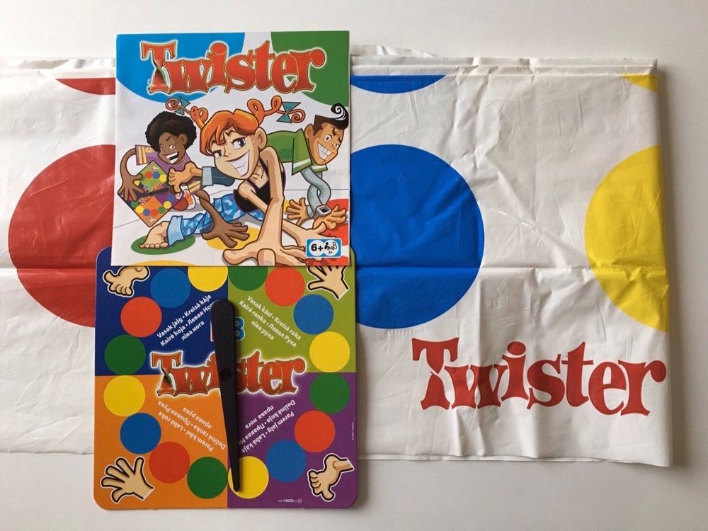 Игра Twister Hasbro + Твистерок Гибкие пальчики