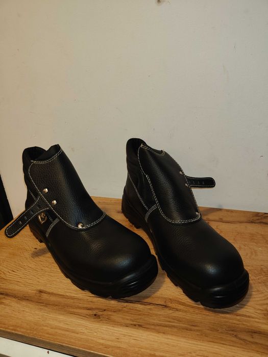 Sprzedam nowe buty robocze BHP rozmiar 45
