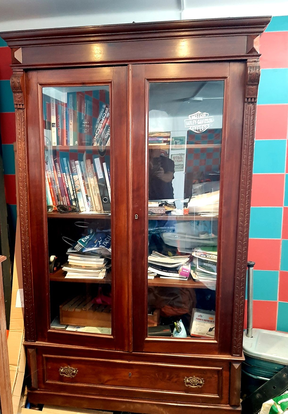 Movel biblioteca/ expositor