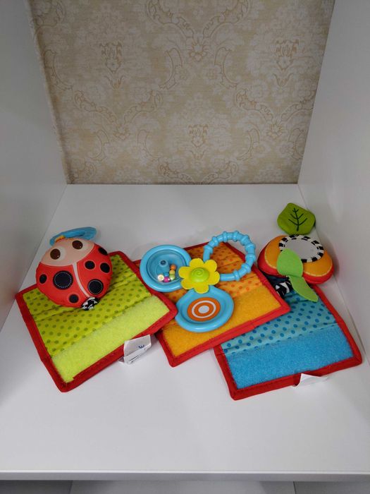 Tiny Love развивающие игрушки подвески на кроватку или на коляску 0+