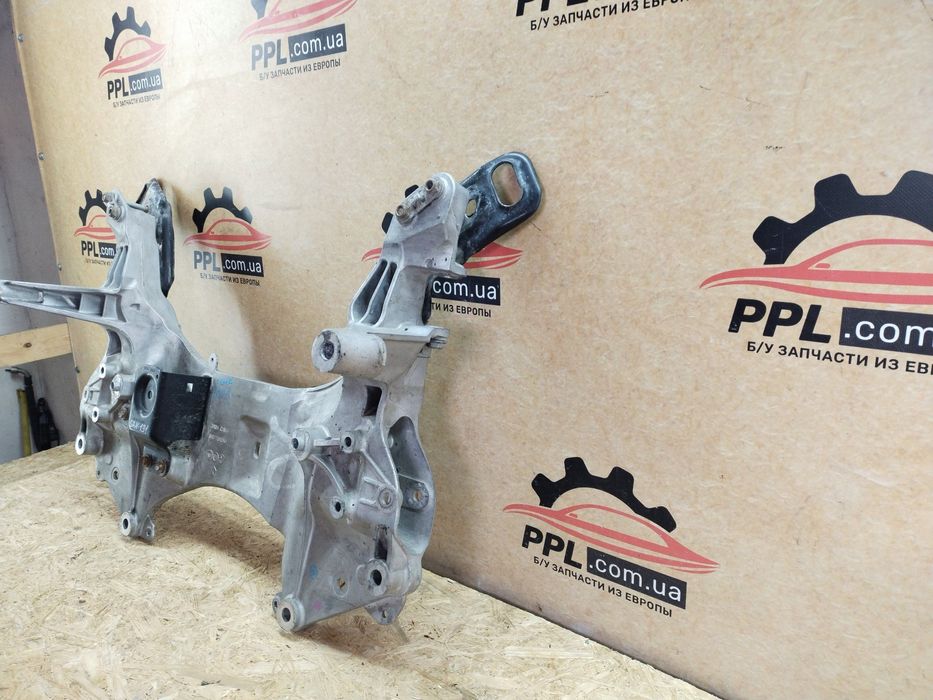 Chrysler 200 2014- Cherokee KL Передняя балка подрамник 04877643AD