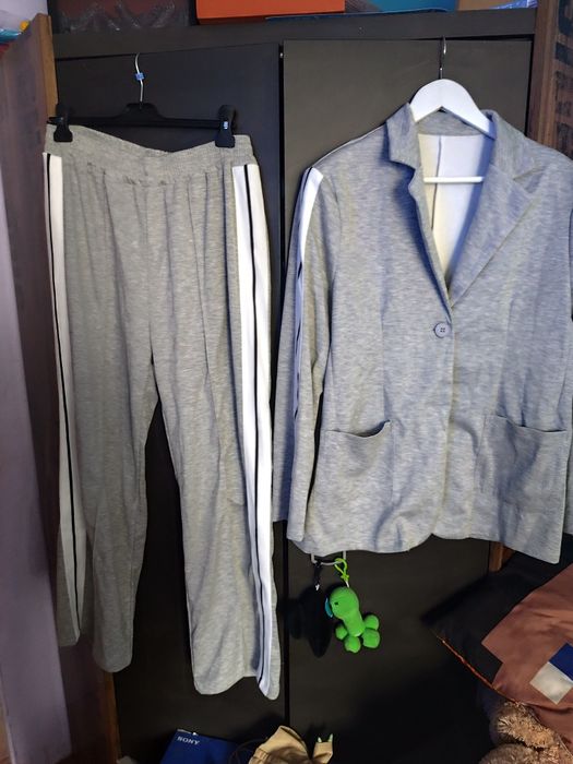 Garnitur szary z lampasami nowy xl