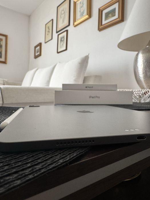 iPad Pro 5 gen (M1) 12,9 cali 128 GB Wi-Fi - stan igła, Apple Pencil