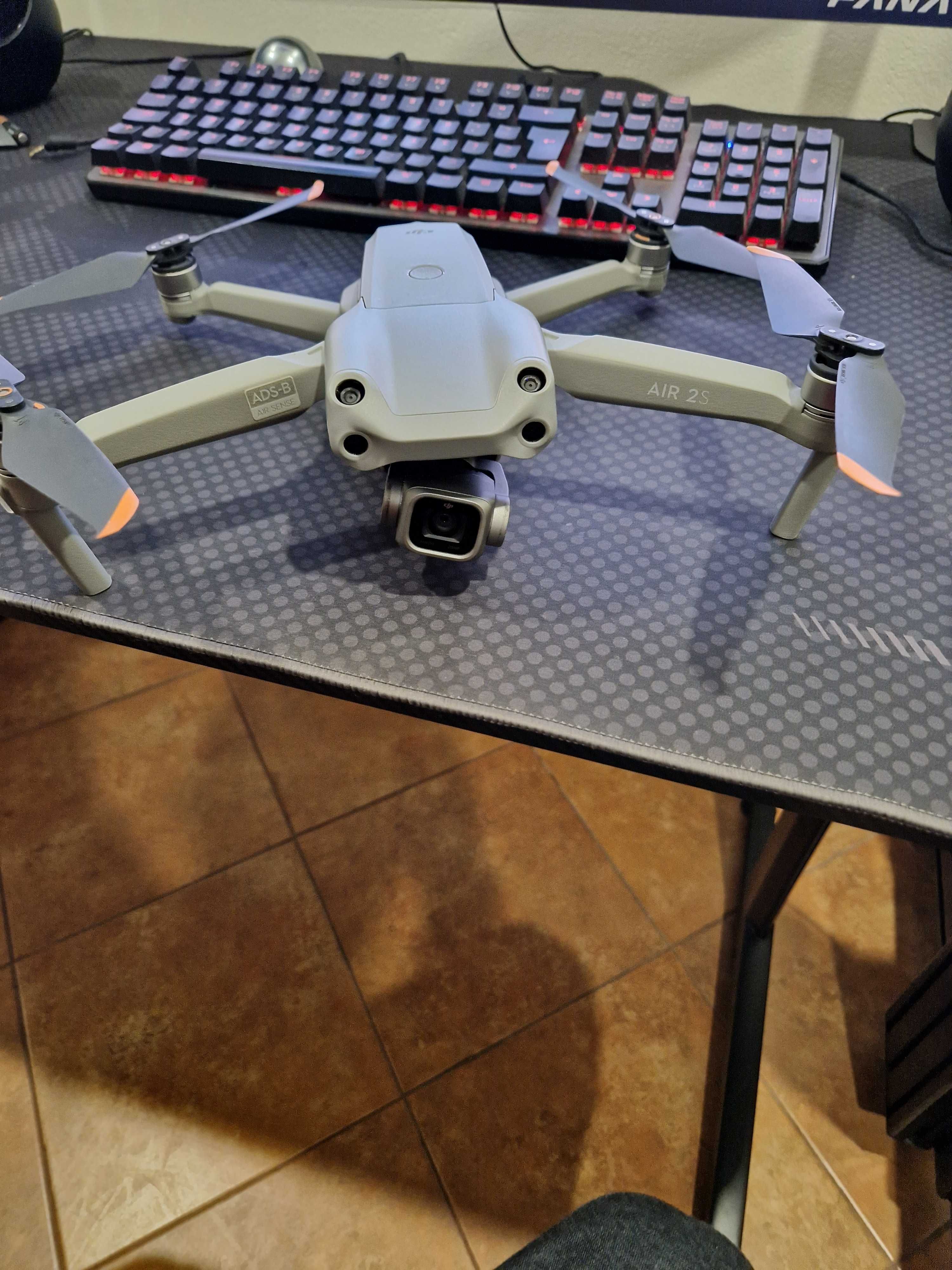 DJI AIR 2S com bateria extra