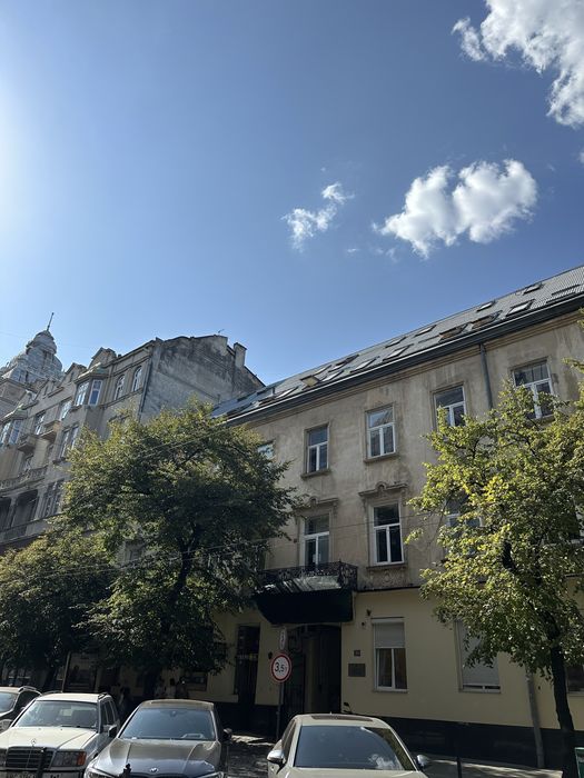 Продаж 2-кім квартири. Центр.