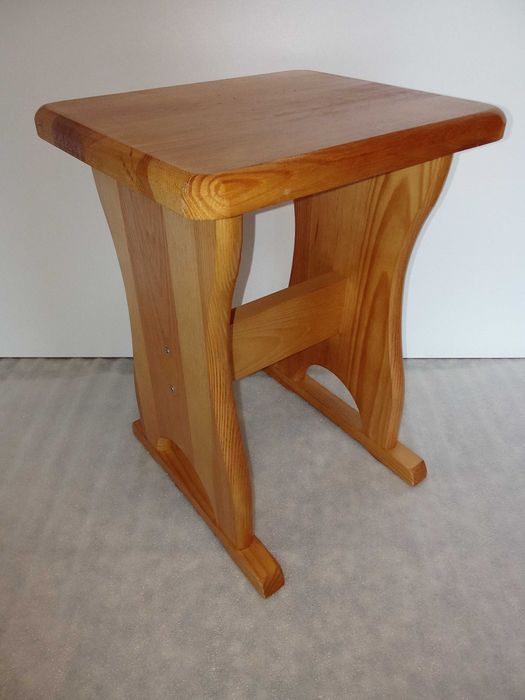 Taboret drewniany sosnowy 45 cm Stylowy PRODUCENT MEBLI