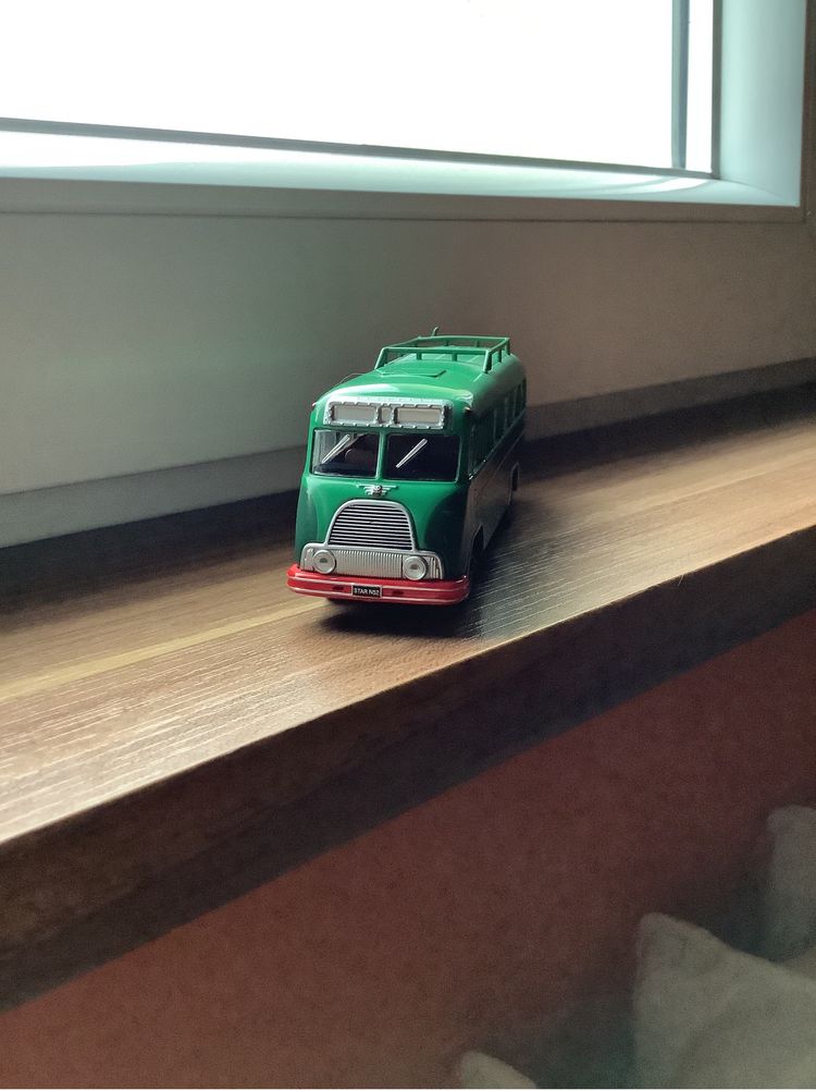 Model PRL Autobus stan bdb.