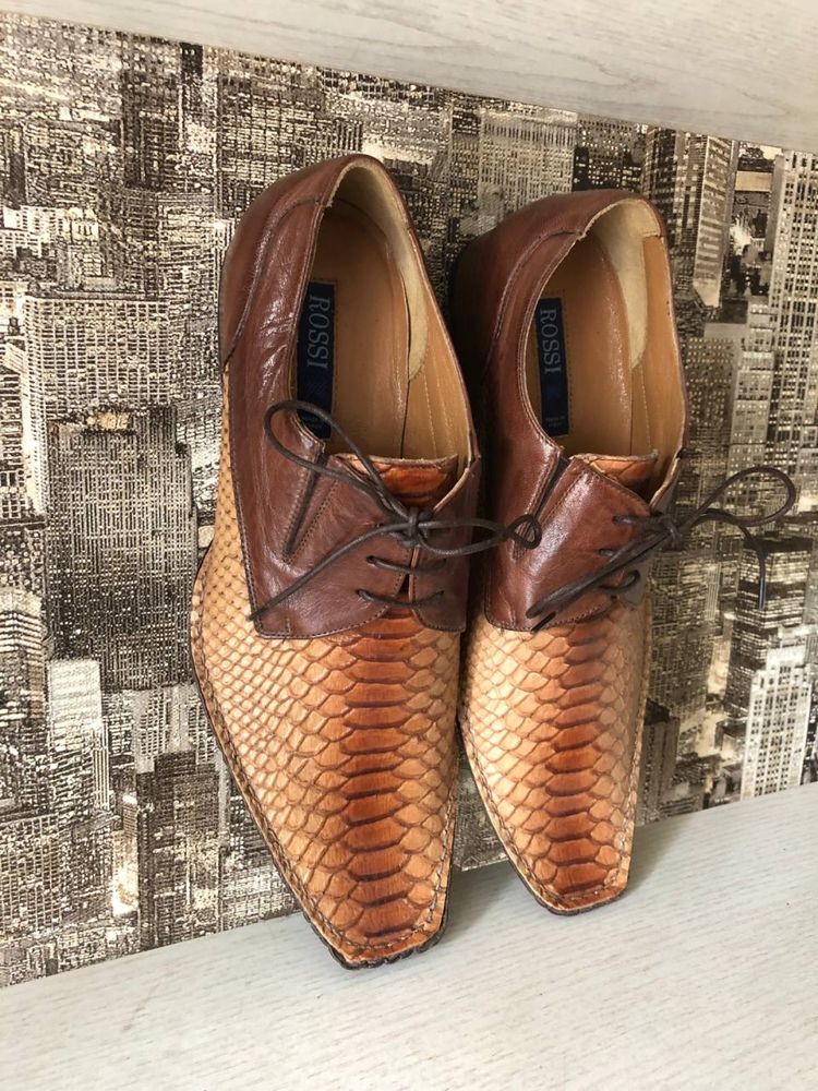 Срочно мужские Итальянские натуральные летние туфли размер 40