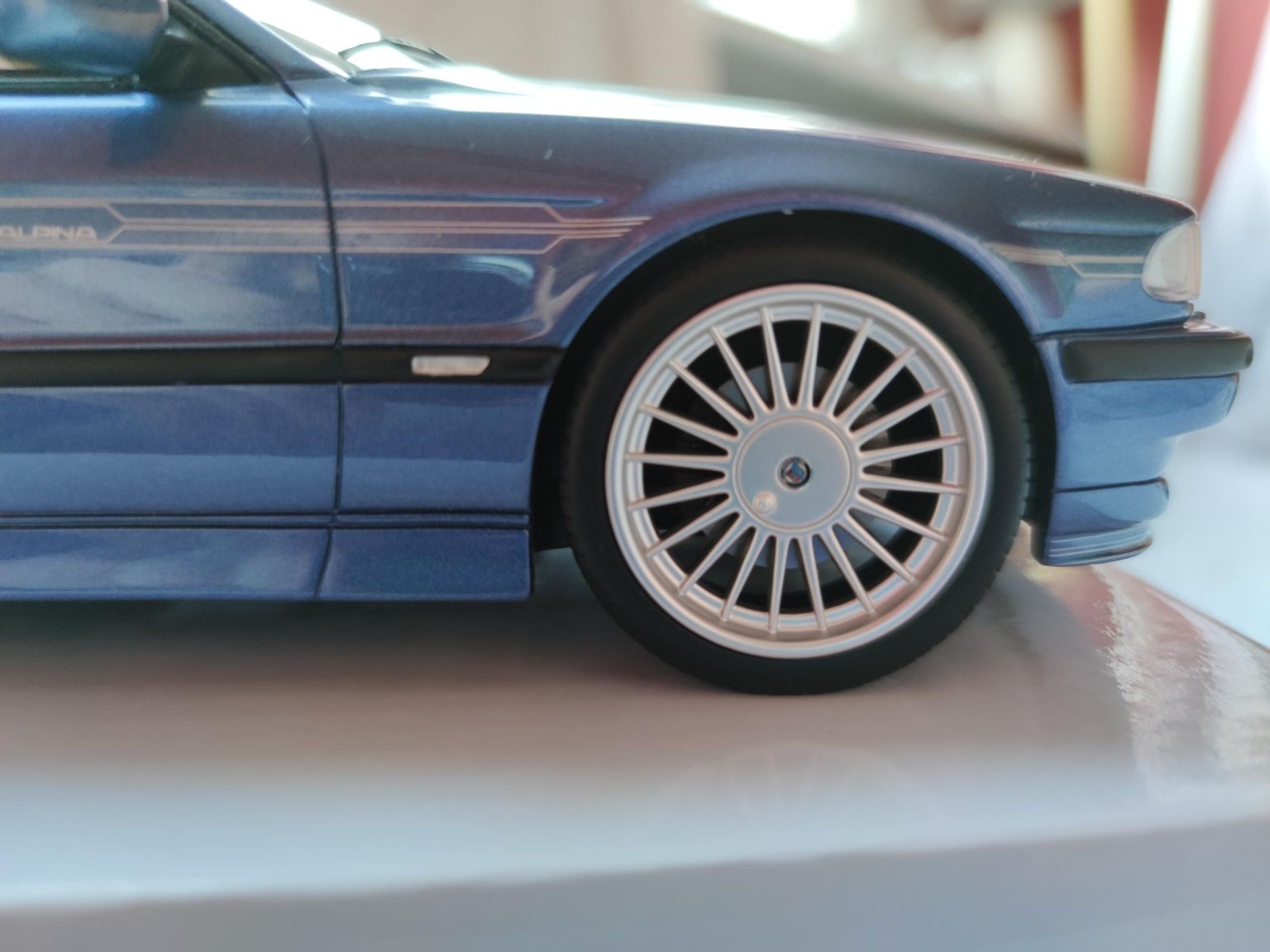 BMW E38 alpina otto 1:18