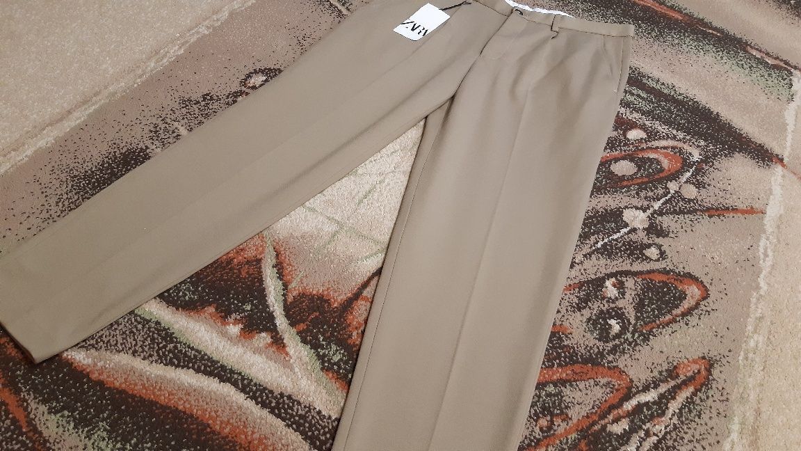 Spodnie Zara męskie.NOWE z metką za połowę ceny.Rozmiar 44.L-XL.