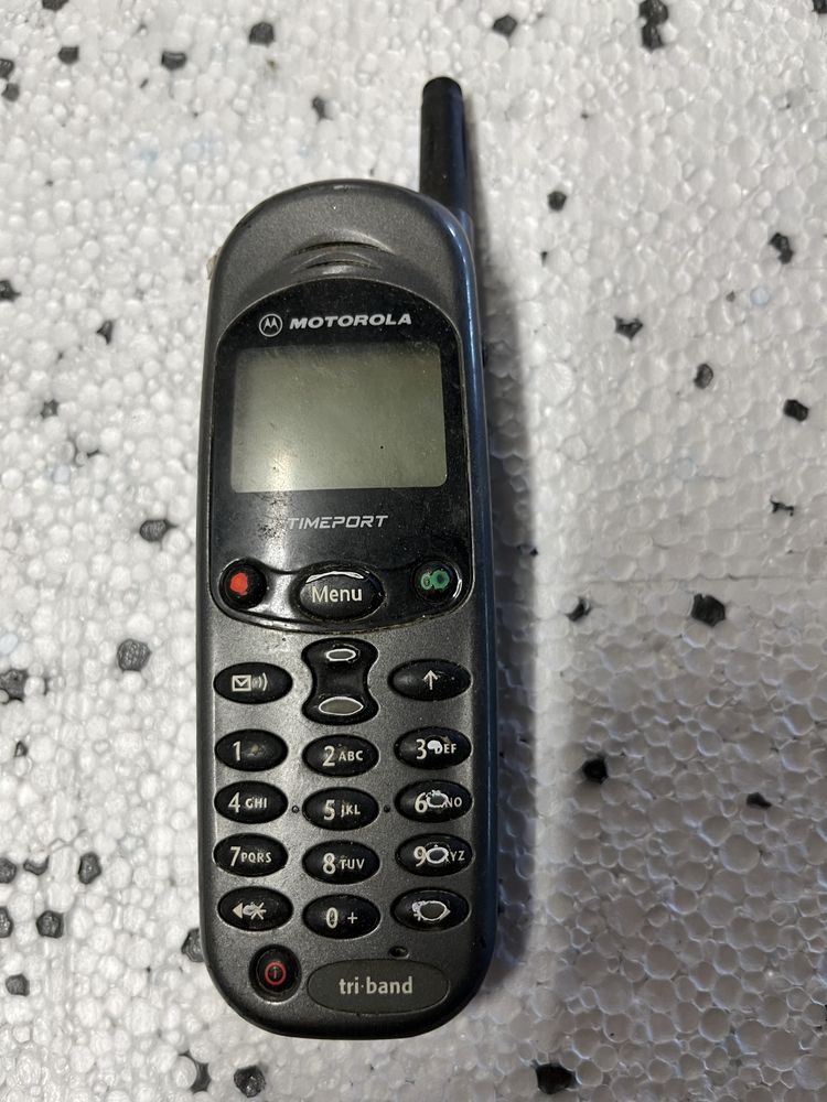 Stary telefon komurkowy Motorola