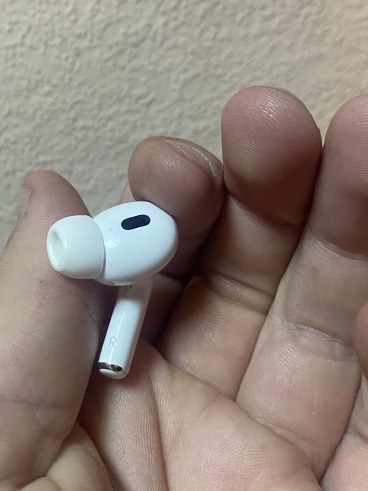 Продам Apple AirPods Pro 2  3047 правий оріг