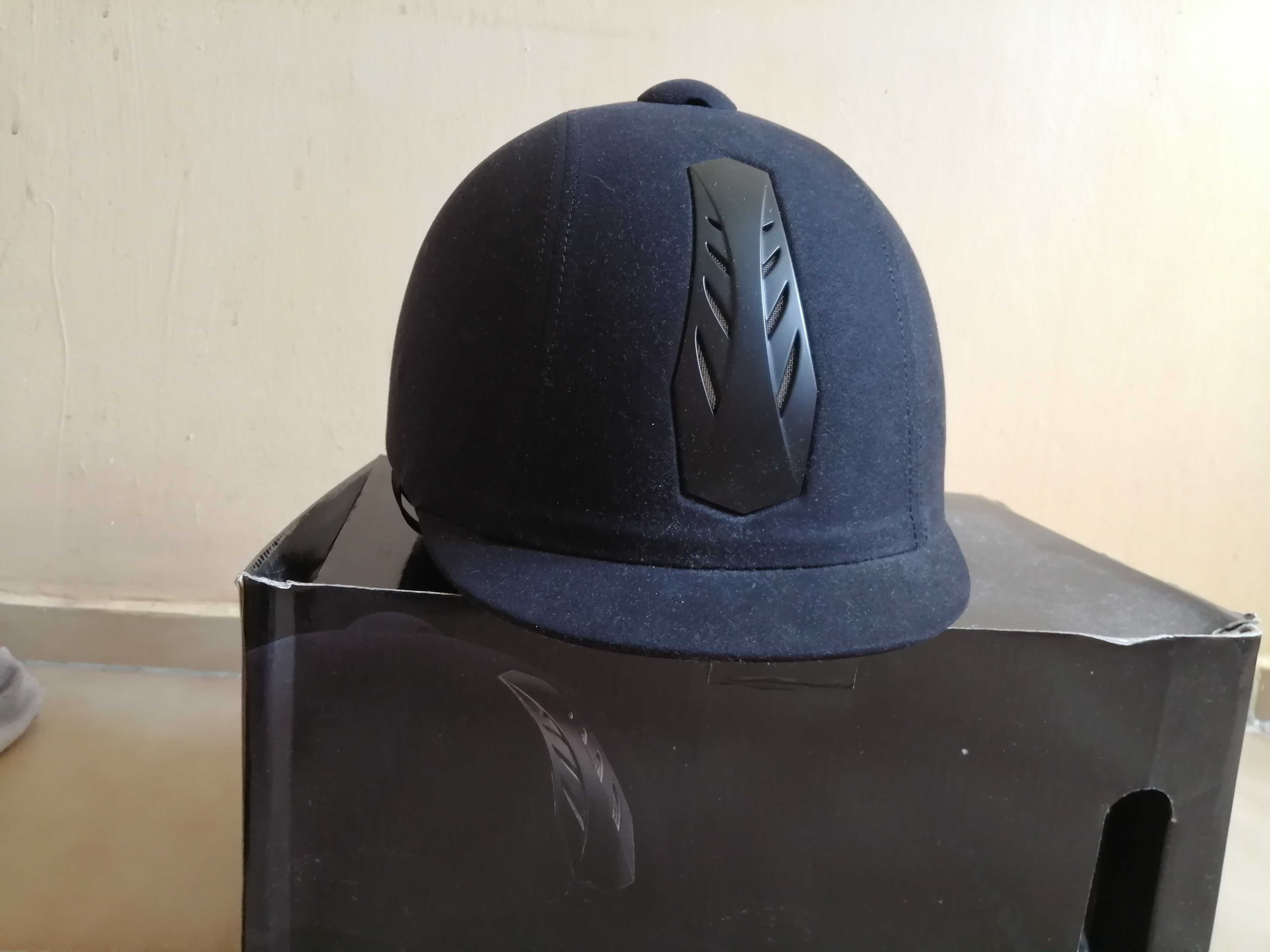 Kask jeździecki Horze Triton