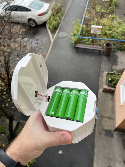 ЕКСКЛЮЗИВ, Акумуляторна лампа із 4 акумуляторами 18650, 30 ват