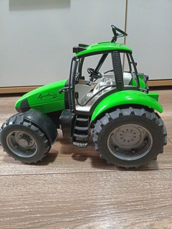 Bruder traktor Deutz Agrotron