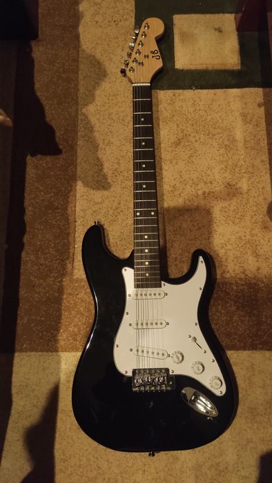 Новая электрогитара стратокастер черно белая JS /Electro guitar strat