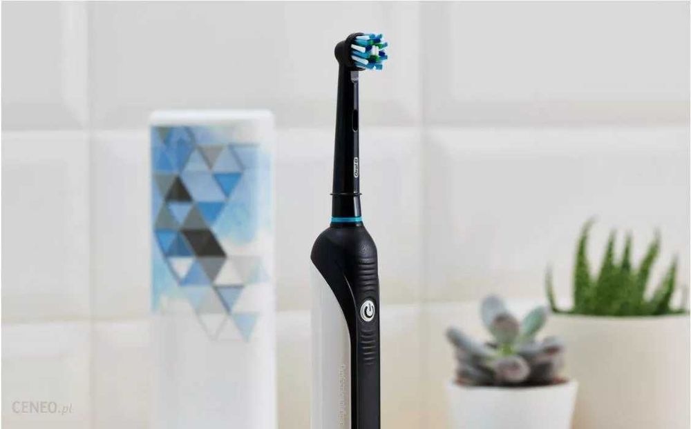 Szczoteczka elektryczna Oral-B Pro 750