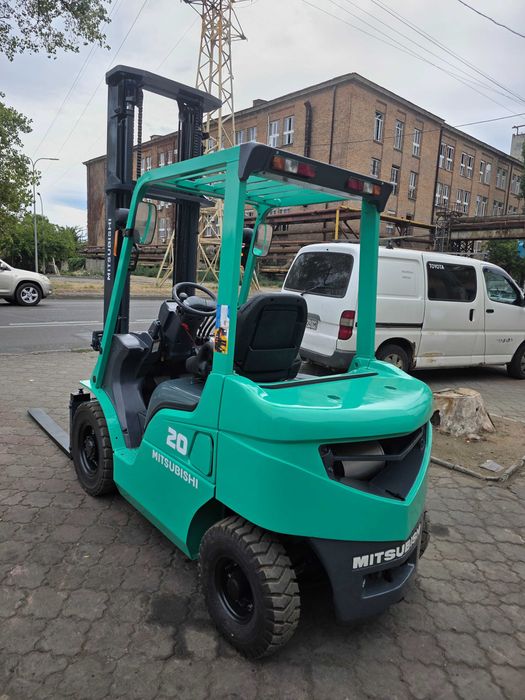 Навантажувач вилковий MITSUBISHI FD20D