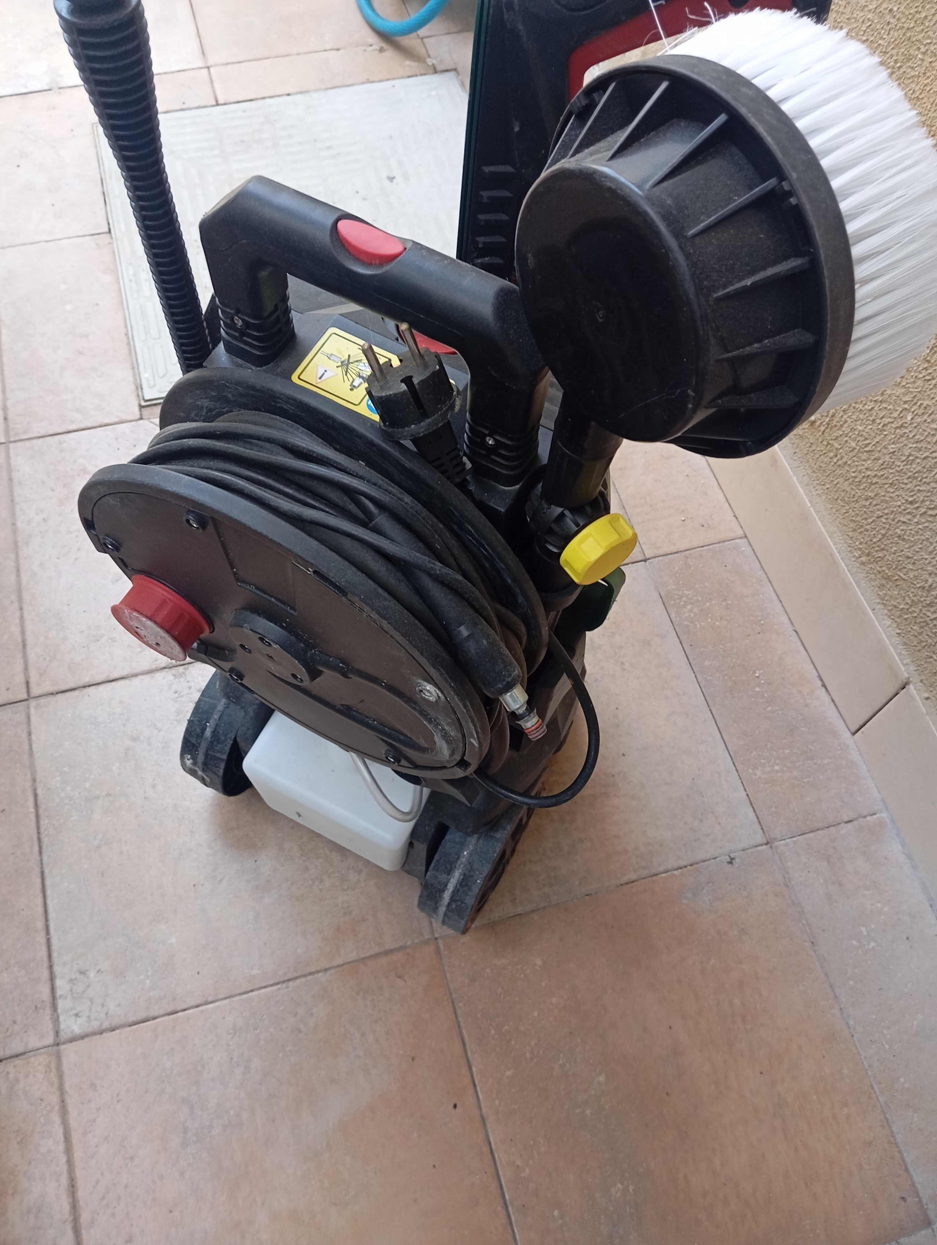 Máquina Alta Pressão D'água