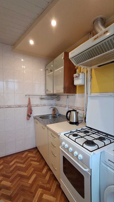 Сдам 1 ком .кв-ру в Центральной части города проспект А. Поля ( Кирова