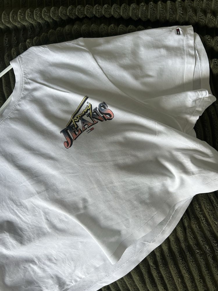 Топ жіночий Tommy Jeans