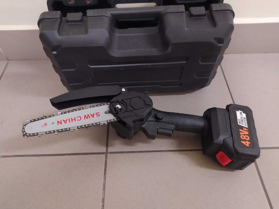 Pilarka do drzew gałęzi nowa zapakowana sprawna z 2 akumulatorami jak