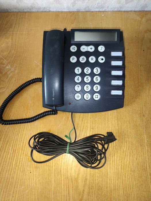 Телефон стационарный