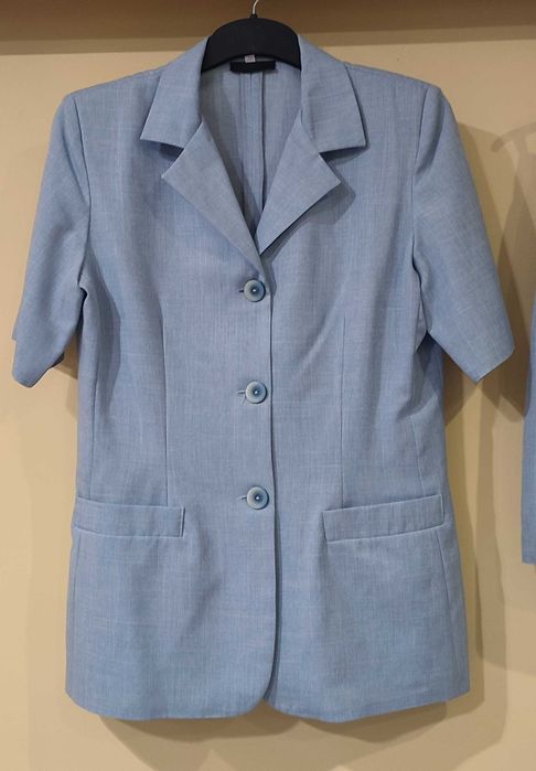 Garsonka garnitur damski ze spódnicą jasno niebieski 38 M