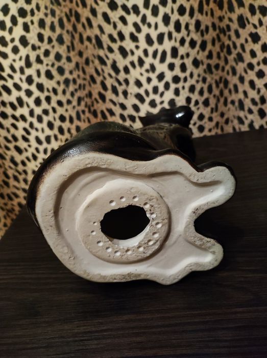 Орхидея фаленопсис искусственная композиция в горшке .Кошка статуэтка