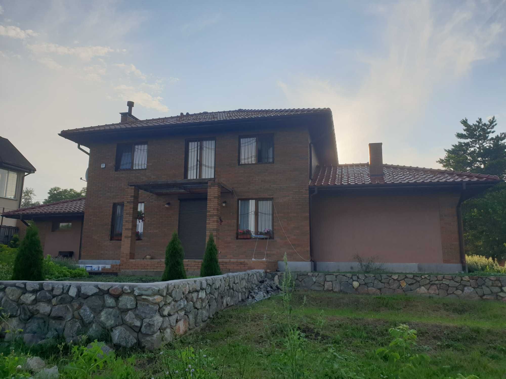 Продам шикарный дом 200м2 в Новоалександровке