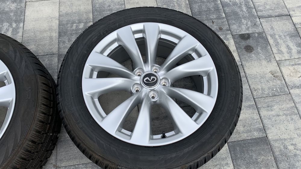 Nowe felgi Infiniti Q70 5x114,3 18 cali nowe opony zimowe Nokian