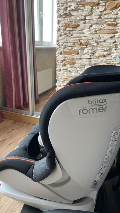 Автокресло britax römer