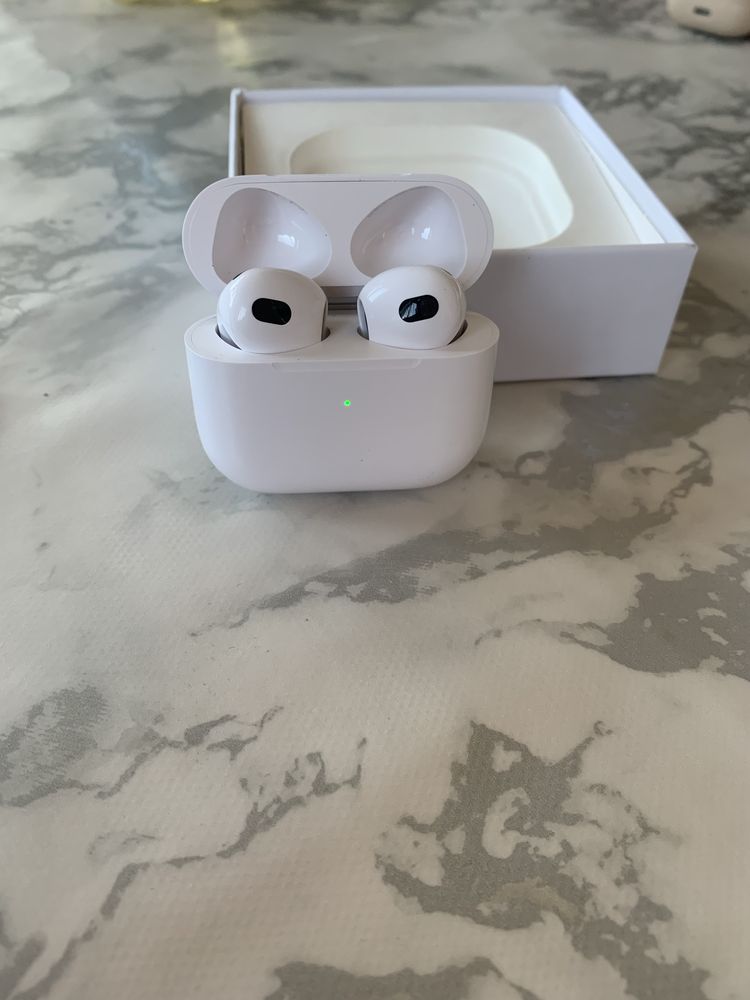 Наушники Apple AirPods 3 gen