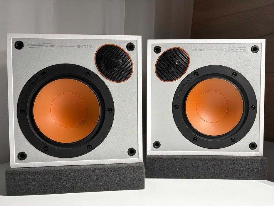 Полочная акустика MONITOR AUDIO Monitor 50 White + s.m.s.l sa 36a plus