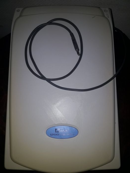 С упаковкой Сканер Mustek 1200 UB PLUS