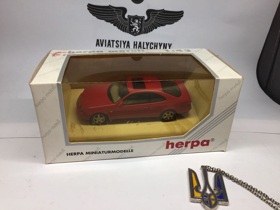 Модель авто мерседес herpa