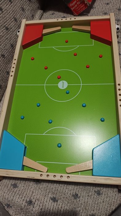 Gra zręcznościowa Pinball piłkarzyki
