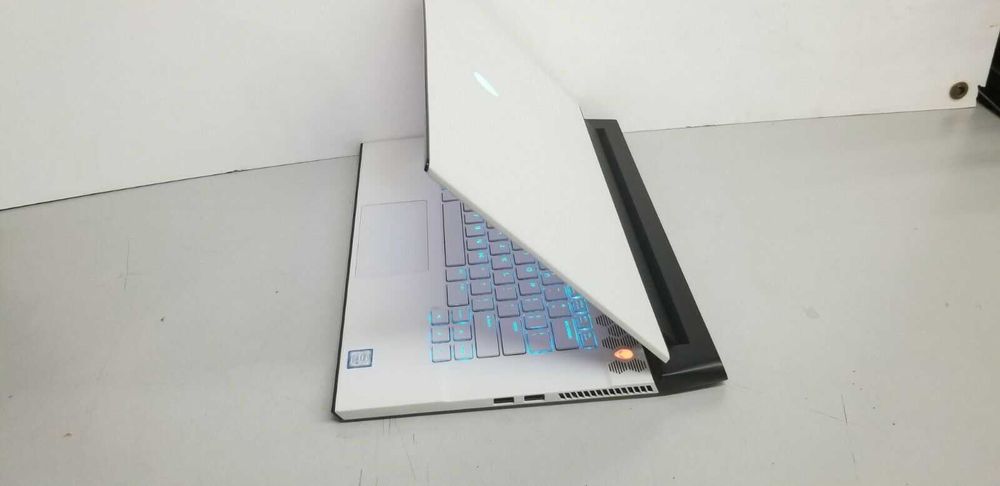Прийдет 10.03.22. Alienware m15 R2, 15.6" 1TB GB ssd, 16GB, rtx 2080
