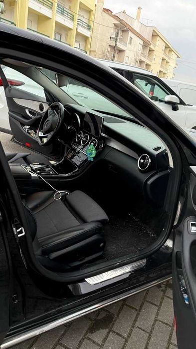 2015 Mercedes-Benz 200 c-class