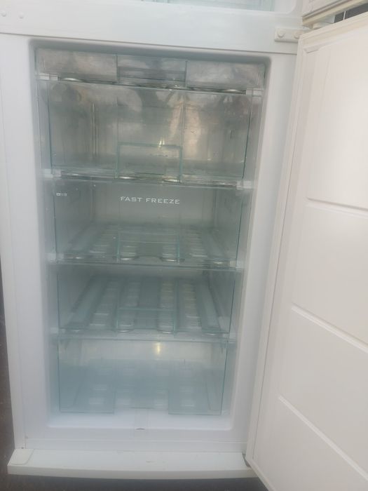 Срочно продаю холодильник в рабочем состоянии