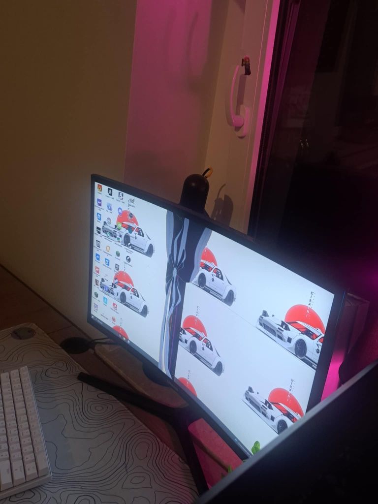 Monitor do komputera Samsung  27 "uszkodzony